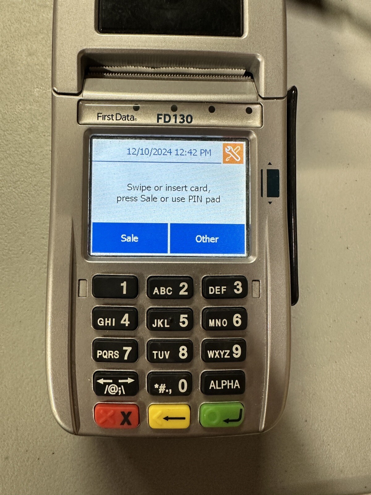 First Data FD130 Credit Card Terminal Complete w/ Power Supply