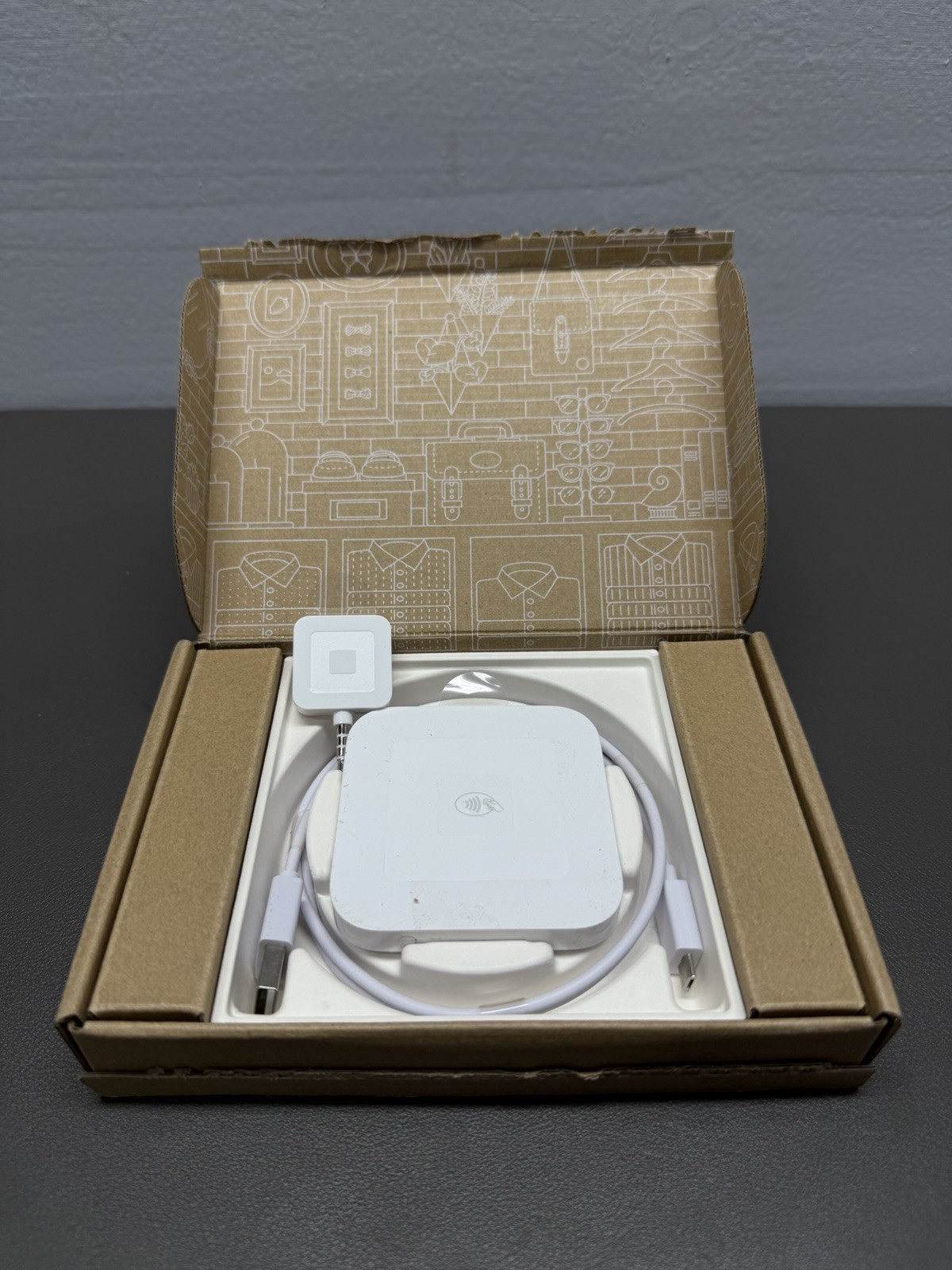 Square S8-1 Contactless Credit Card and Chip Reader – White