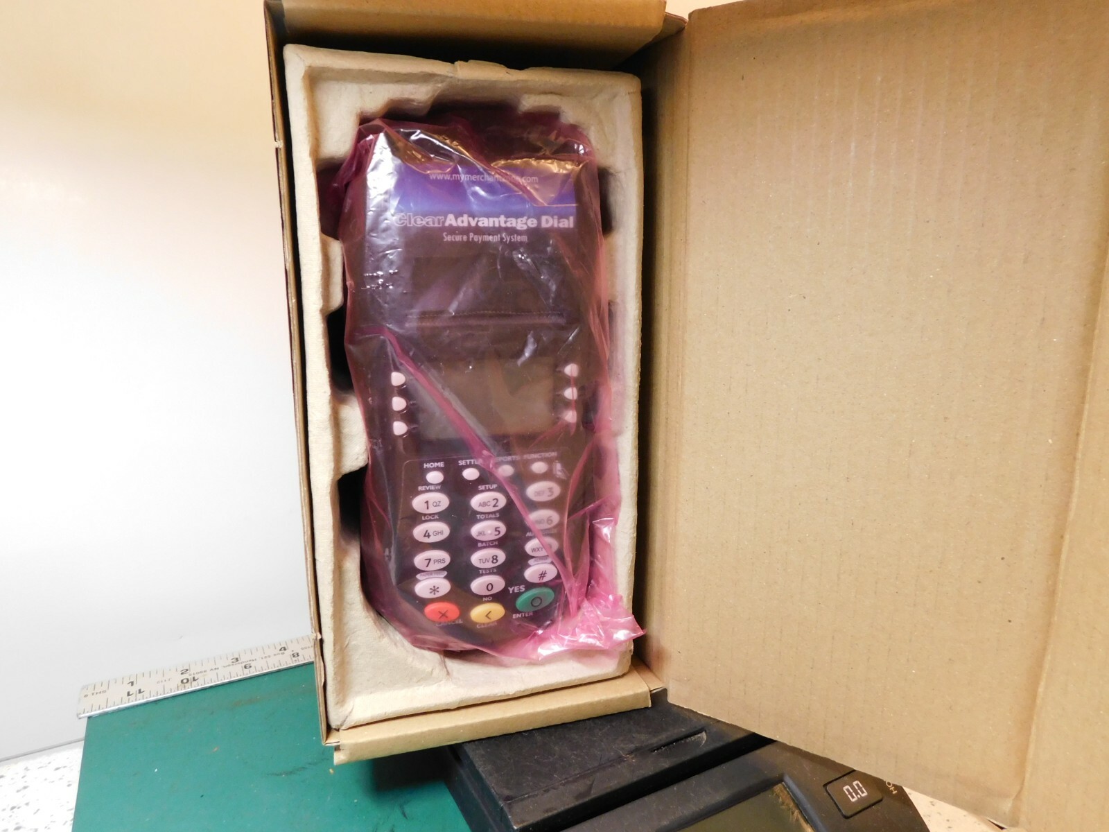 Equinox Model T4205 Hypercom USA Secure Payment System Credit Card Reader NOS