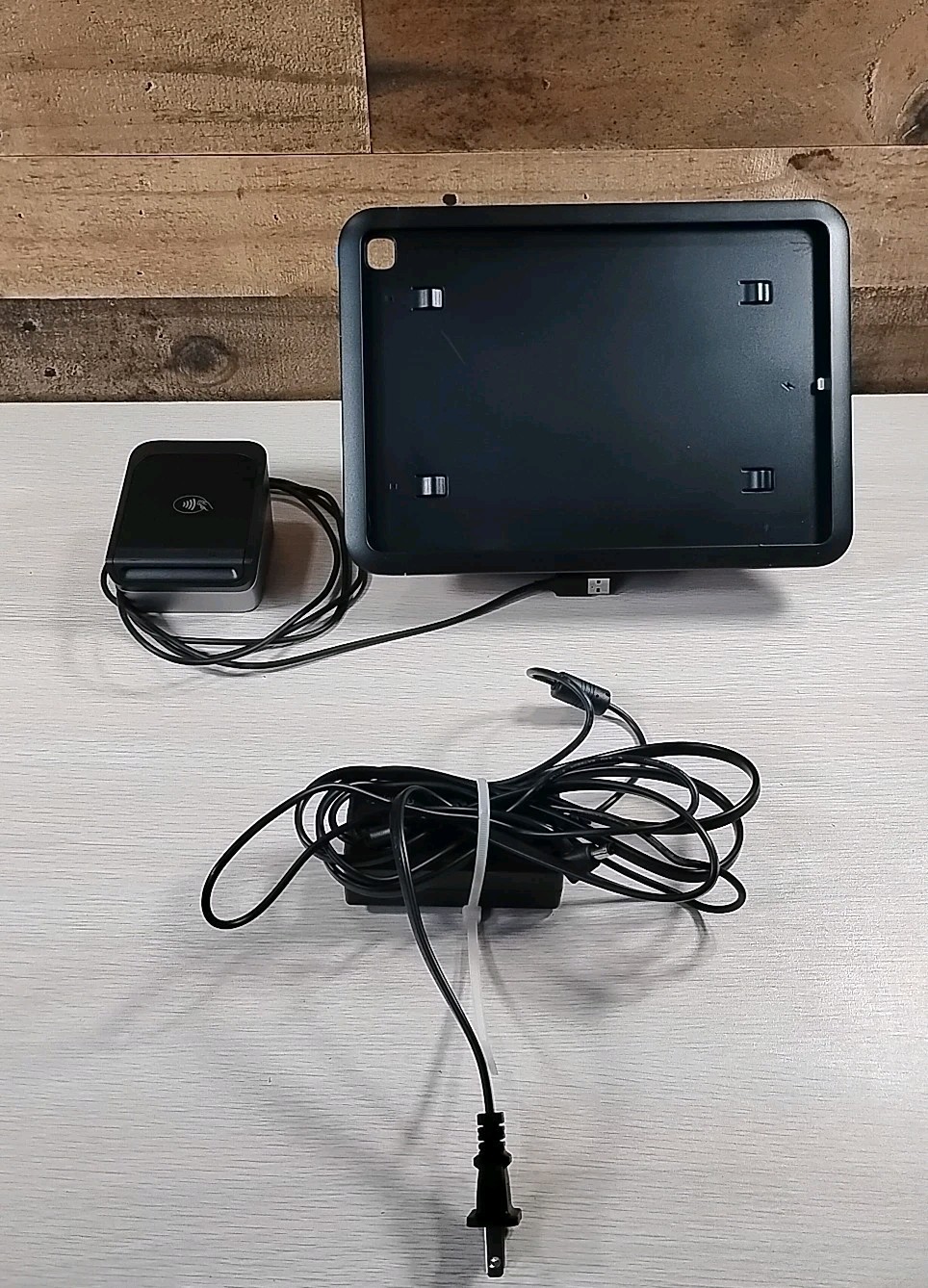 Shopify POS iPad Stand (9.7” Lightning) with Card Reader Model S1803B