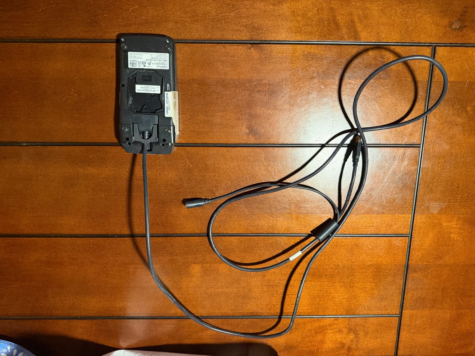 INGENICO LANE/3600 TRD70313356C POINT OF SALE TERMINAL WITH ACCESSORY CABLE