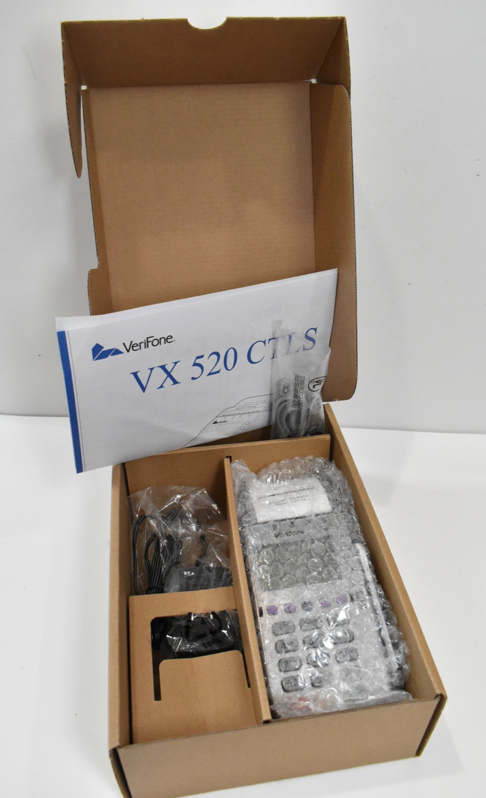 New VeriFone VX520 Credit Card Machine Terminal M252-653-03-NAA-3 Dial ETH/CTLS
