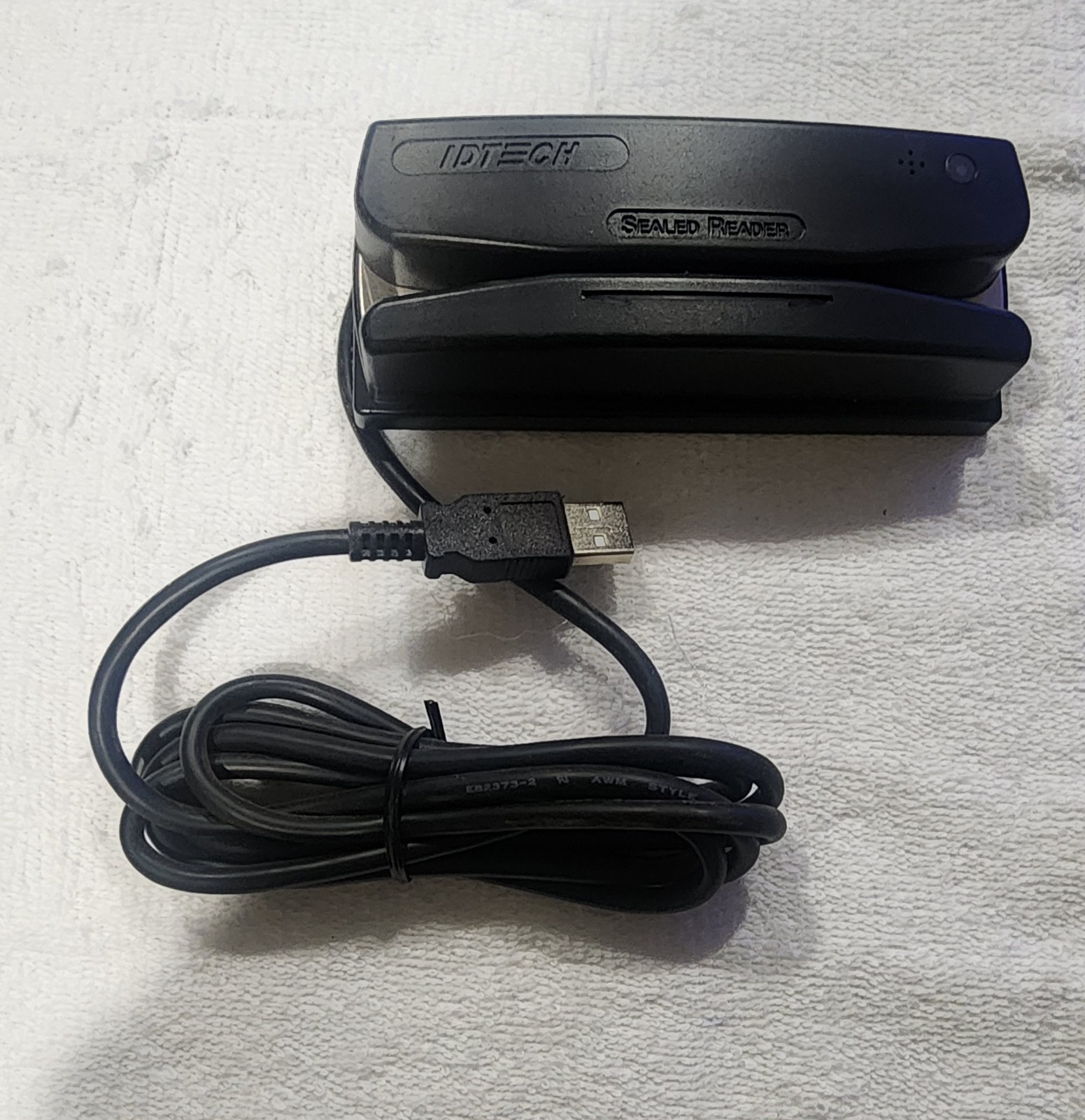 ID Tech Omni WCR3237-600US Heavy Duty Slot Reader for Barcodes and MagStripes