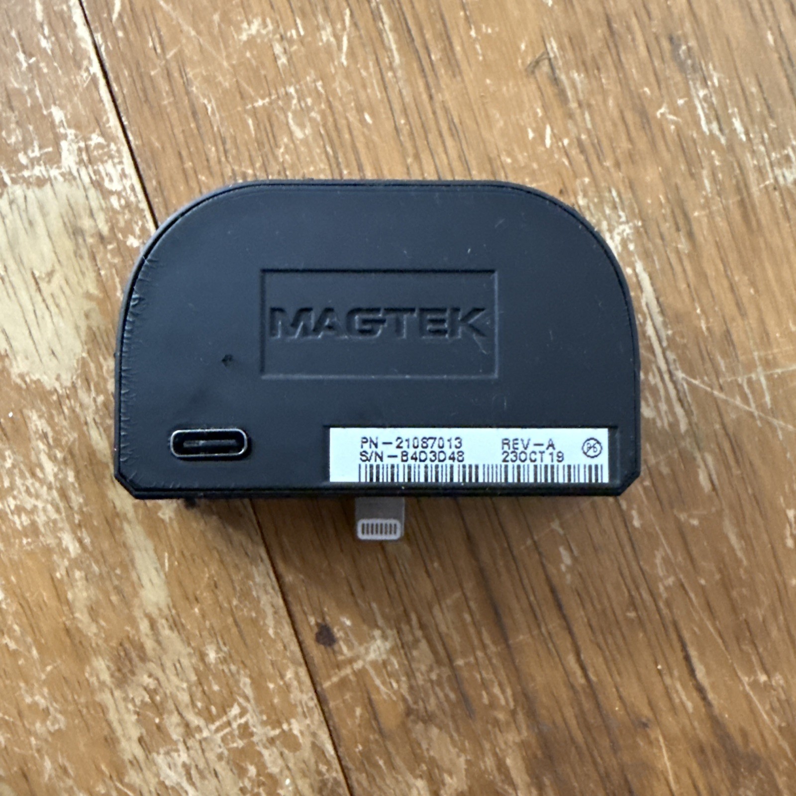 MagTek iDynamo 5 Gen. 2 Card Reader 21087013 iPhone & iPad Metal Holder