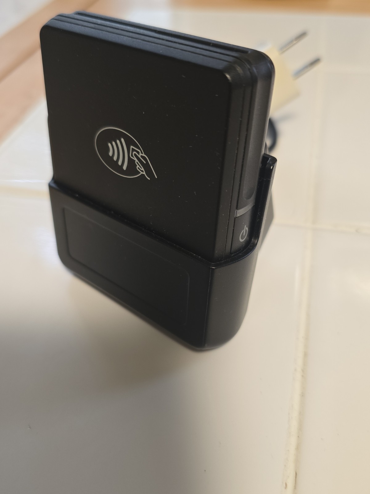 BBPOS Card Reader + Cradle Docking Station ACS20