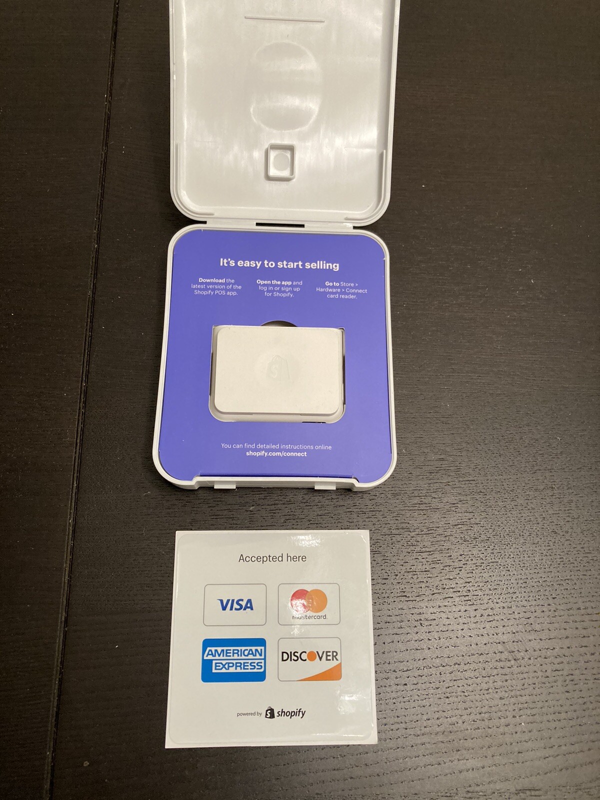 Shopify Chip & Swipe Reader – White (8541732075) NEW OPEN BOX
