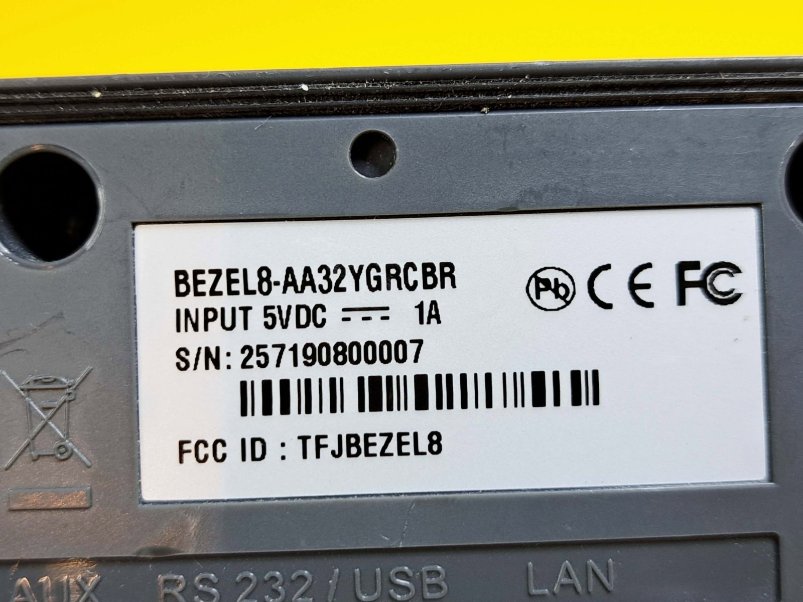 UIC BEZEL8-AA32YGRCBR BEZEL 8 UNATTENDED HYBRID PAYMENT CARD READER TERMINAL EMV
