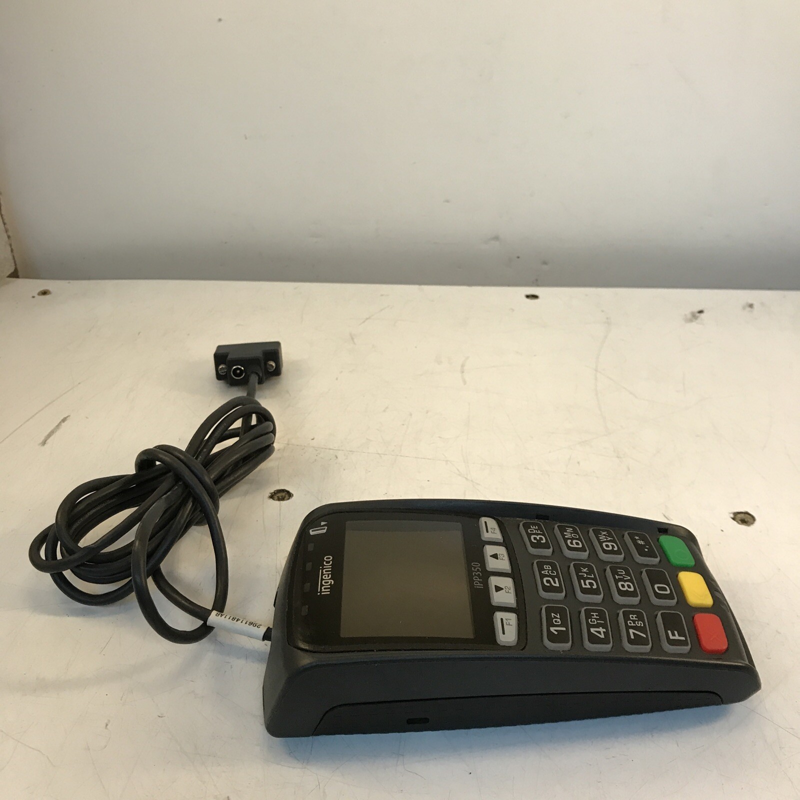 lot of 7 Ingenico IPP350 Credit Card Terminals powers on