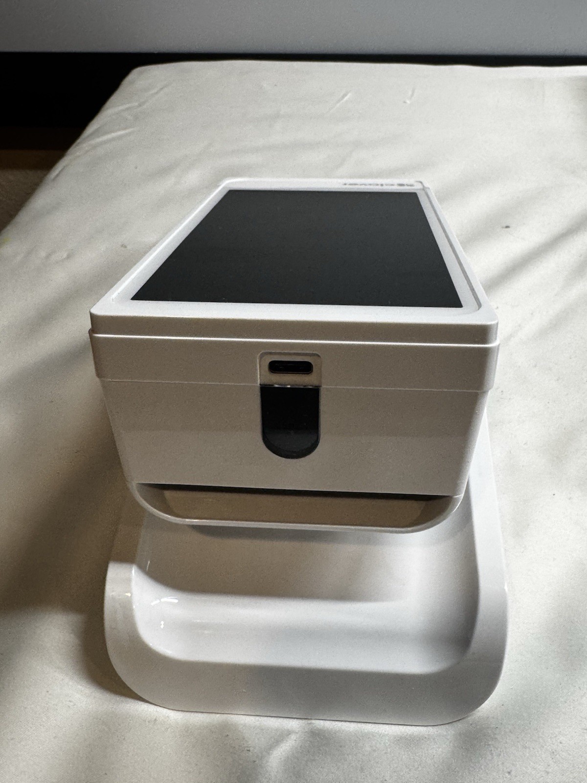 Clover Flex 3 C405 Handheld POS System with Wireless Cradle. Locked, For Parts
