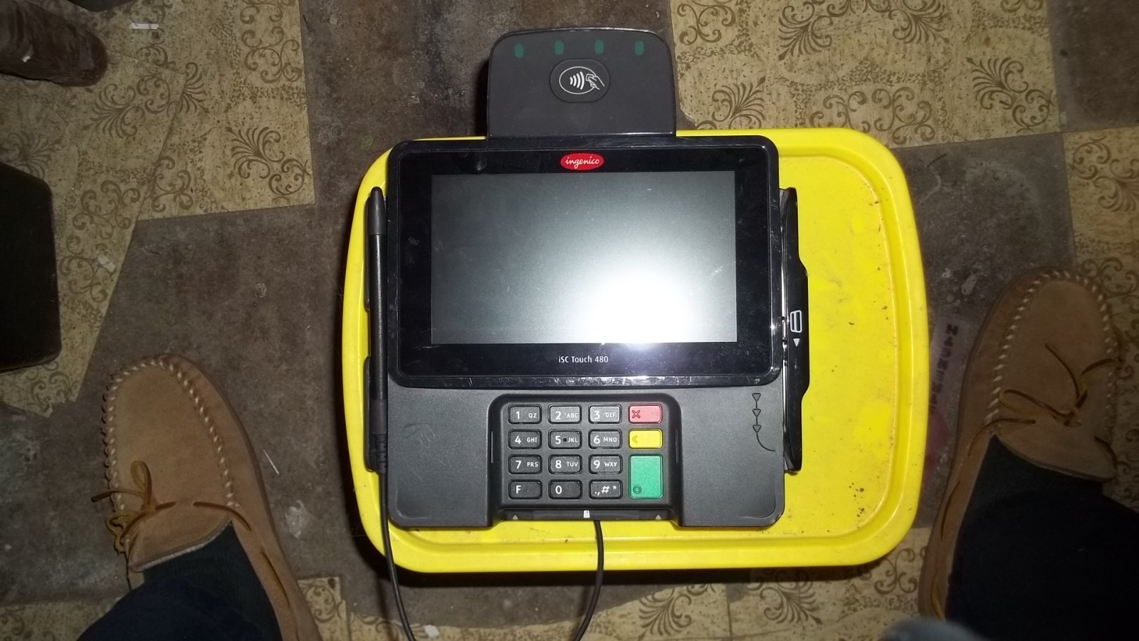 Ingenico ISC480 CC Contactless Terminal, Stand, Stylus Pen, Connection Cable