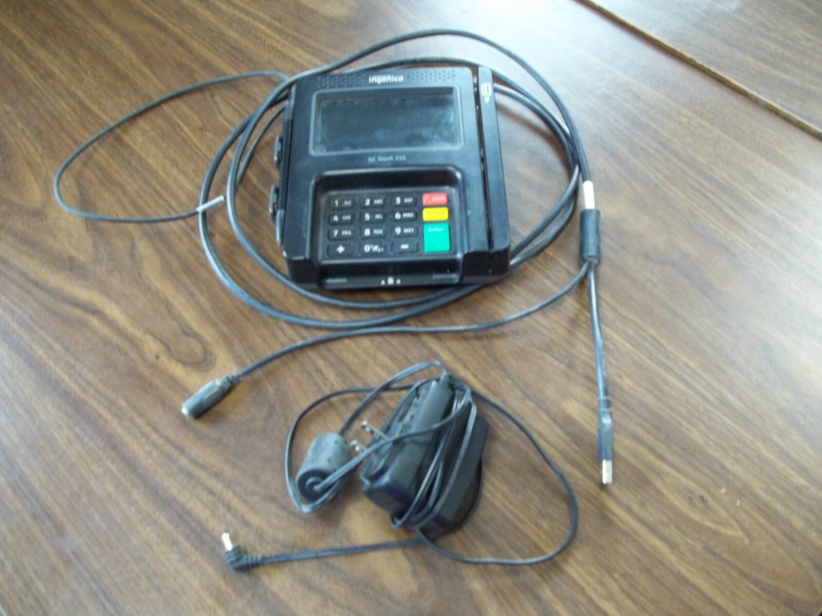 Ingenico ISC touch 250 credit card terminals with accessories