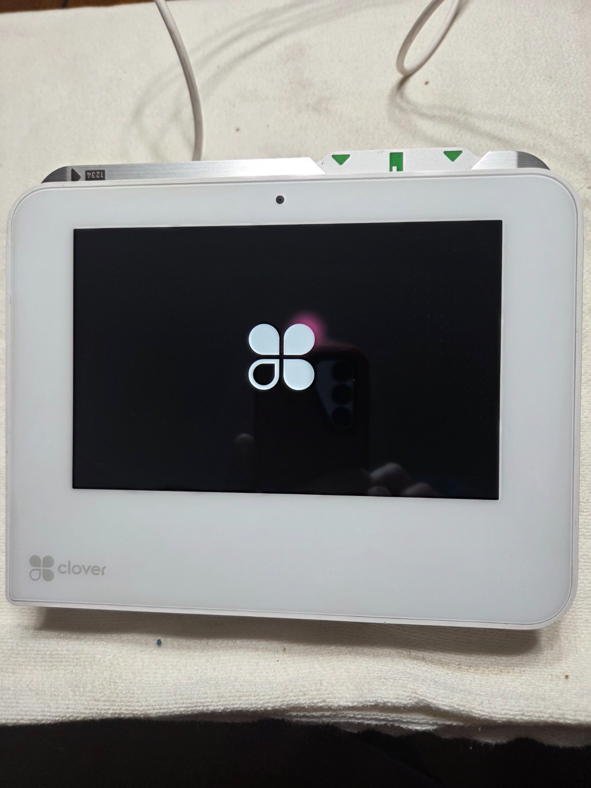 Clover Mini Wi-Fi C300 Card Reader Point of Sale System. 1st Generation.Complete