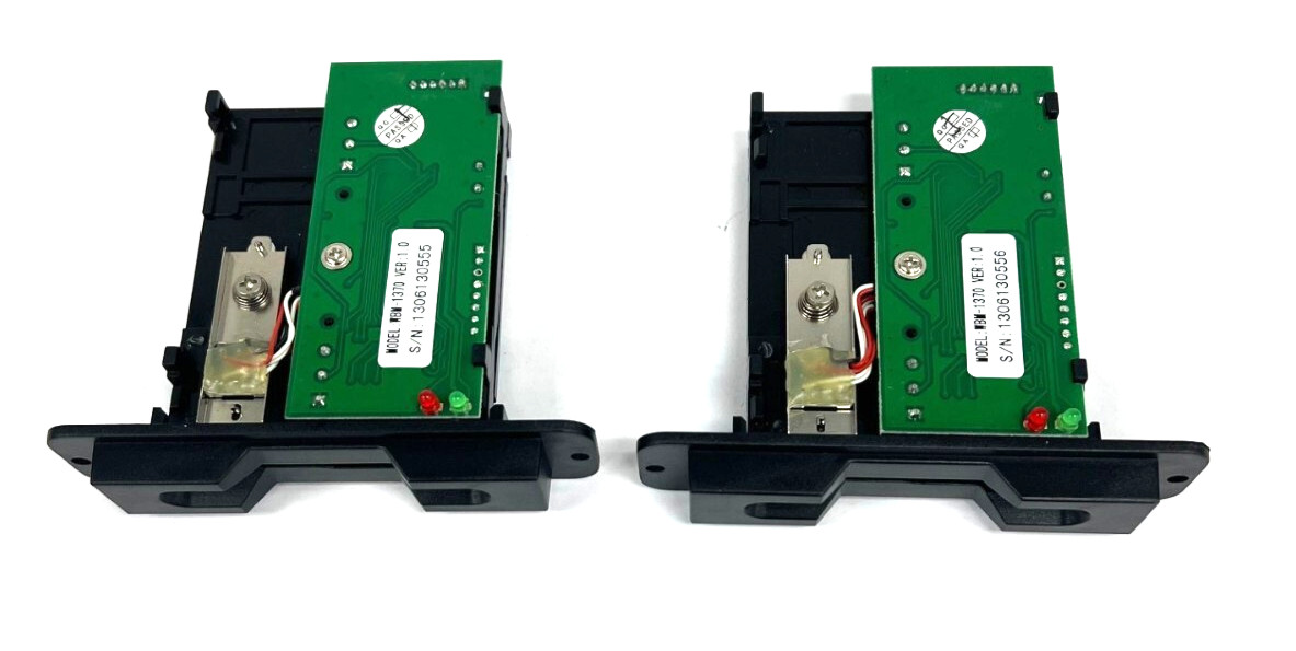GAMING MACHINE HALF INSERT MAGNETIC CARD READER WBM-1370 W/CABLE LOT OF 2