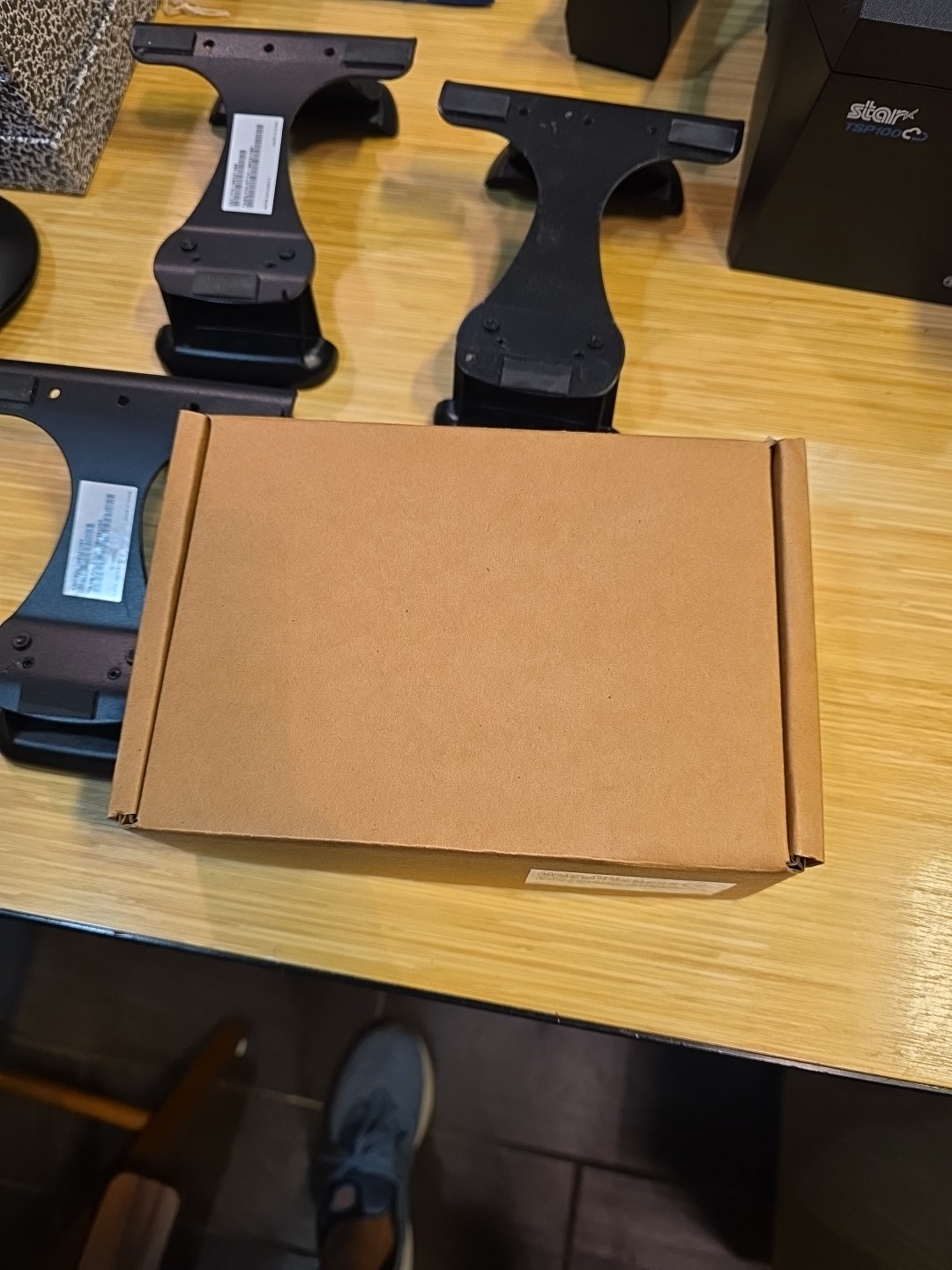 First Data FD35 PIN pad Stand – Pin Pad Stand With Box ( 4 Pack ) You Get All 4