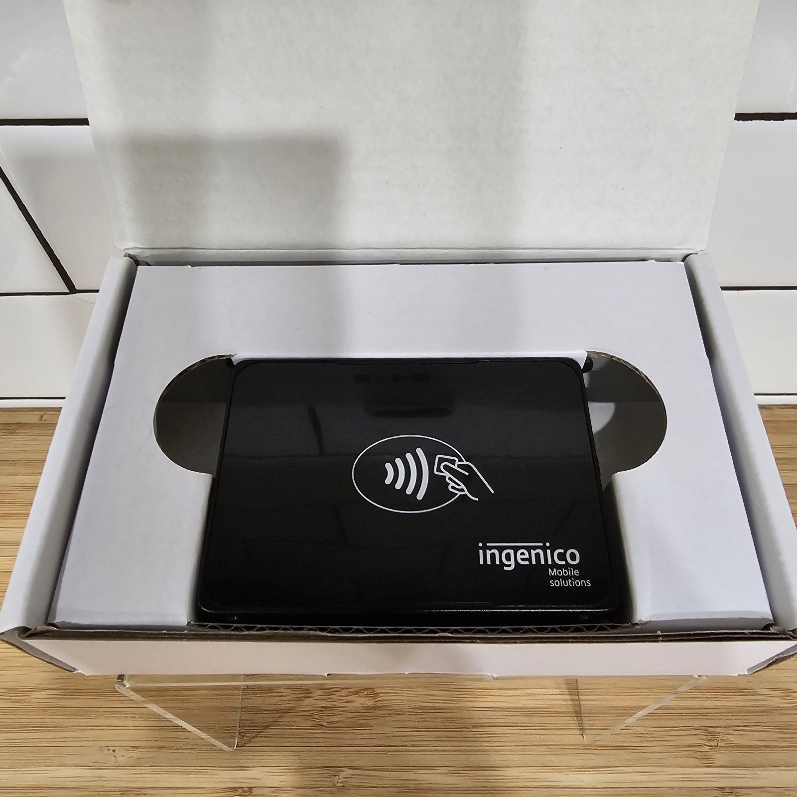 Ingenico Moby 5500 Mobile Card Reader