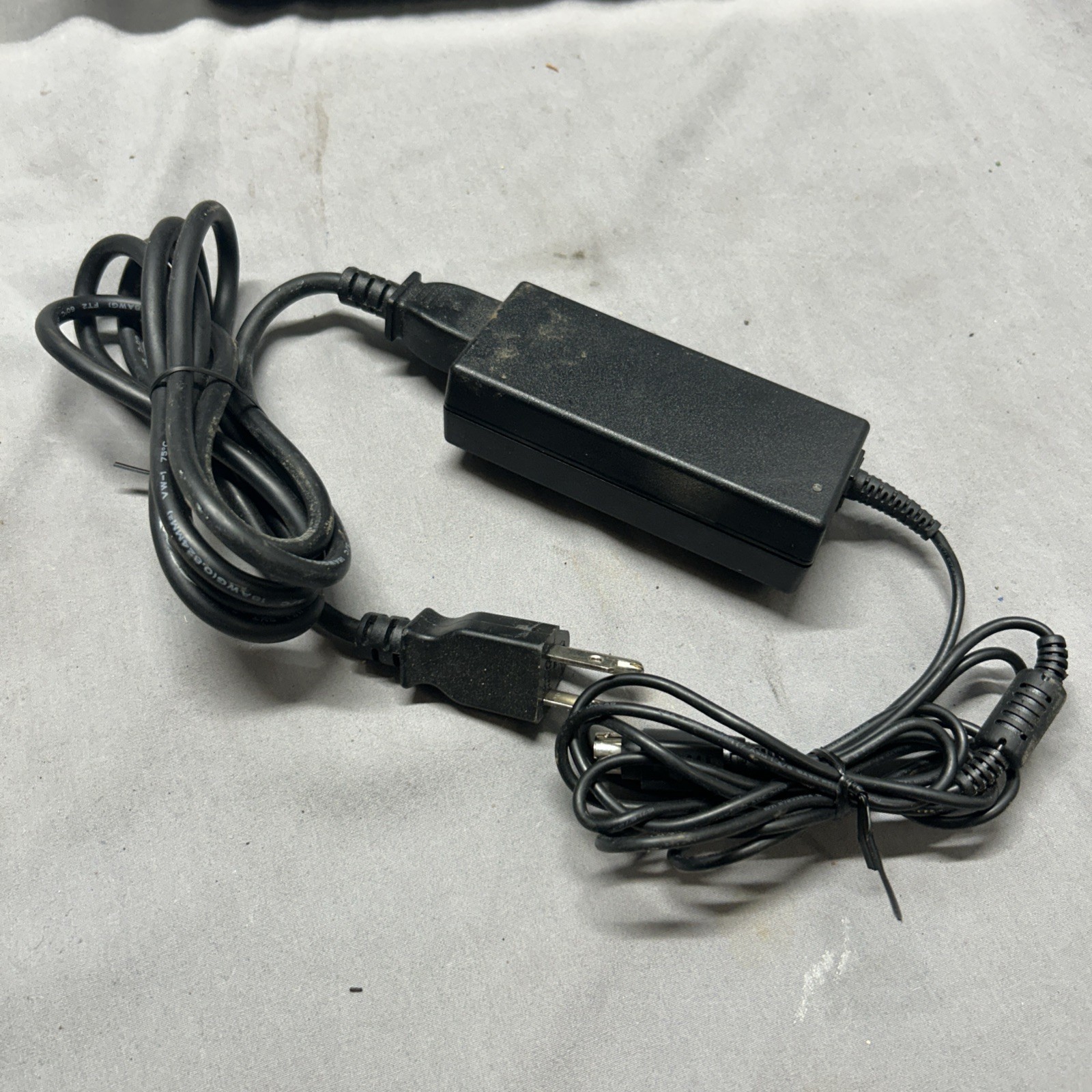 POS-X ALL IN ONE POINT OF SALE TOUCH SCREEN TERMINAL ION-TP3 (UNTESTED SOLDASIS)