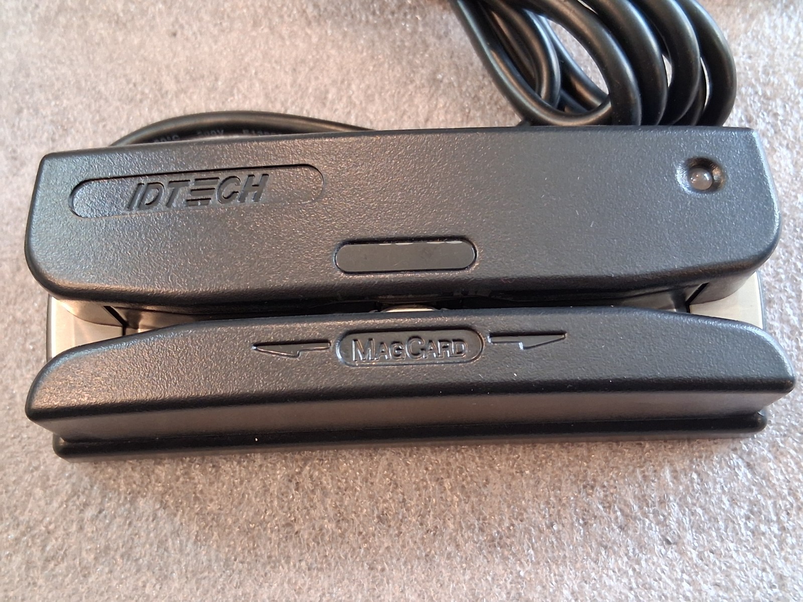 ID Tech WCR3227-533C Omni Heavy Duty MSR, RS232, BLACK