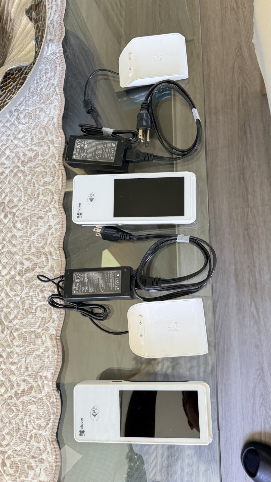 Clover Flex POS Terminal with Charging Dock & Power Supply -Powers On and Tested
