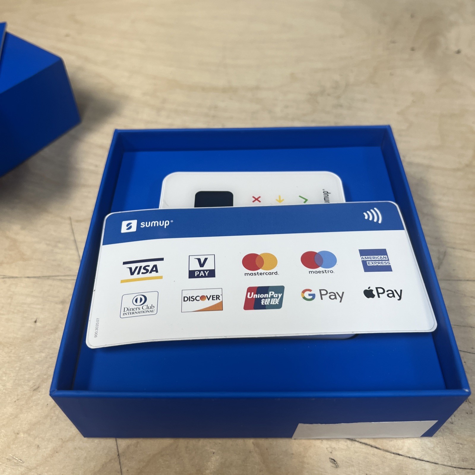 Sumup Plus Card Reader Bluetooth – NFC RFID Credit Card Reader for Smartphone