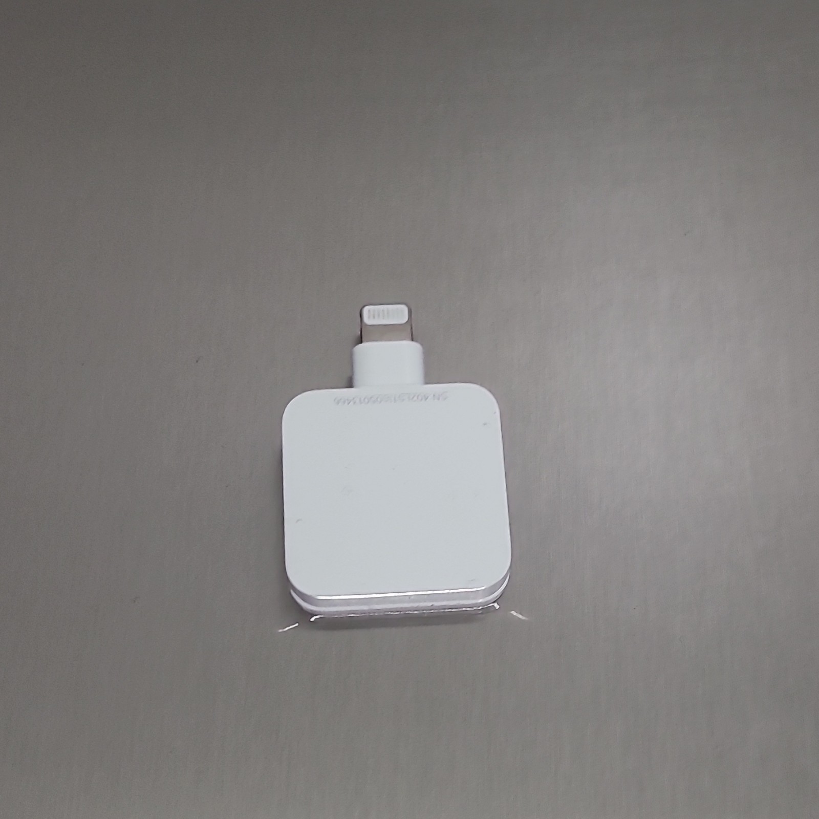 Square Magstripe Swiper Credit Card Reader Apple Flat Connecter USED