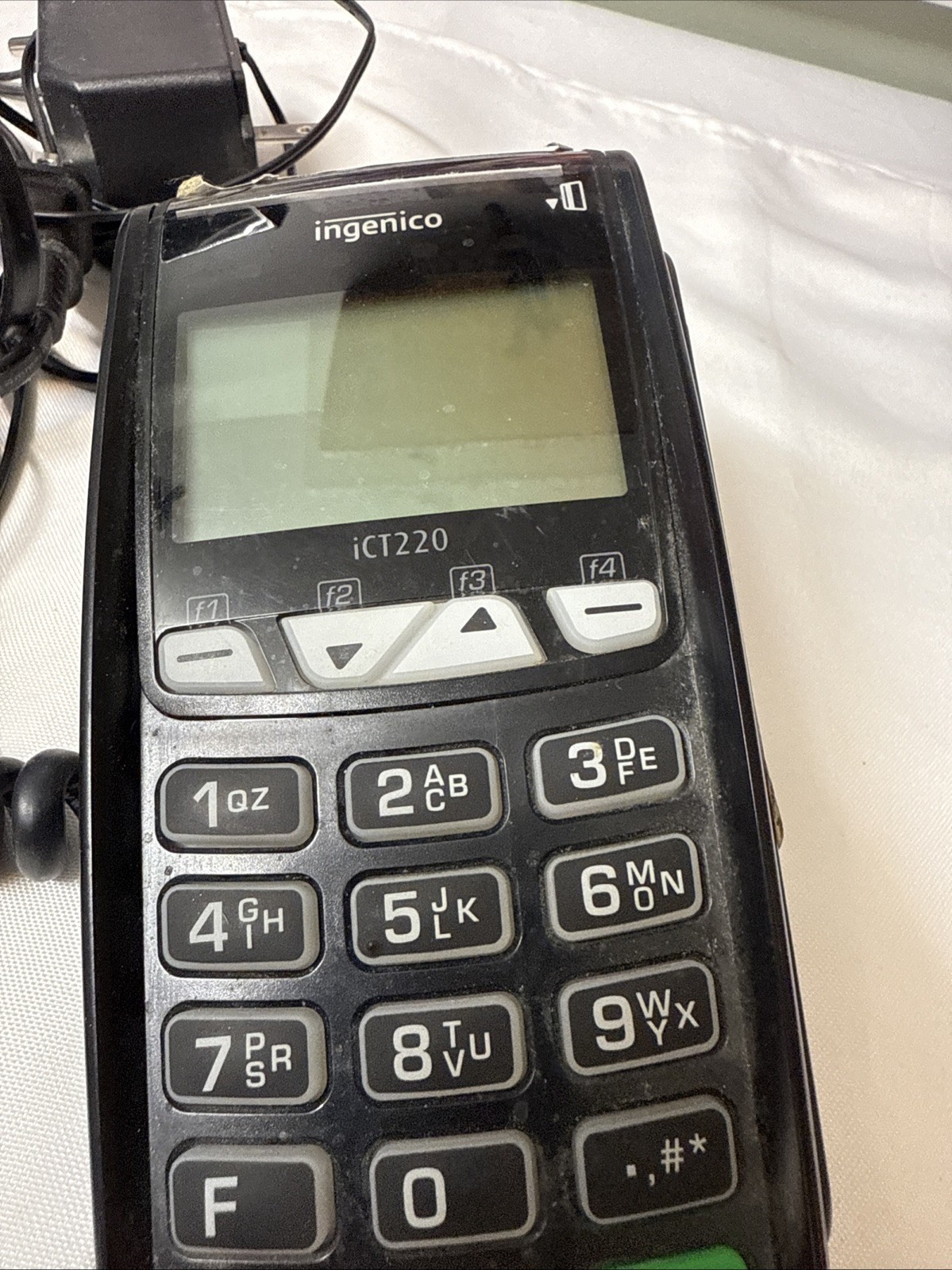 Ingenico ICT220 Credit Card Terminal w/ EMV Chip Reader & RS232 US Power Adapter