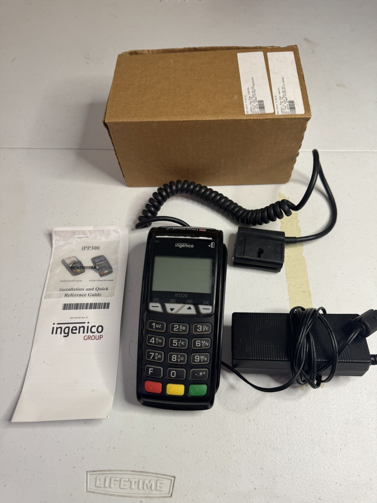 Ingenico iCT220 Credit Card Terminal w/ Power Supply