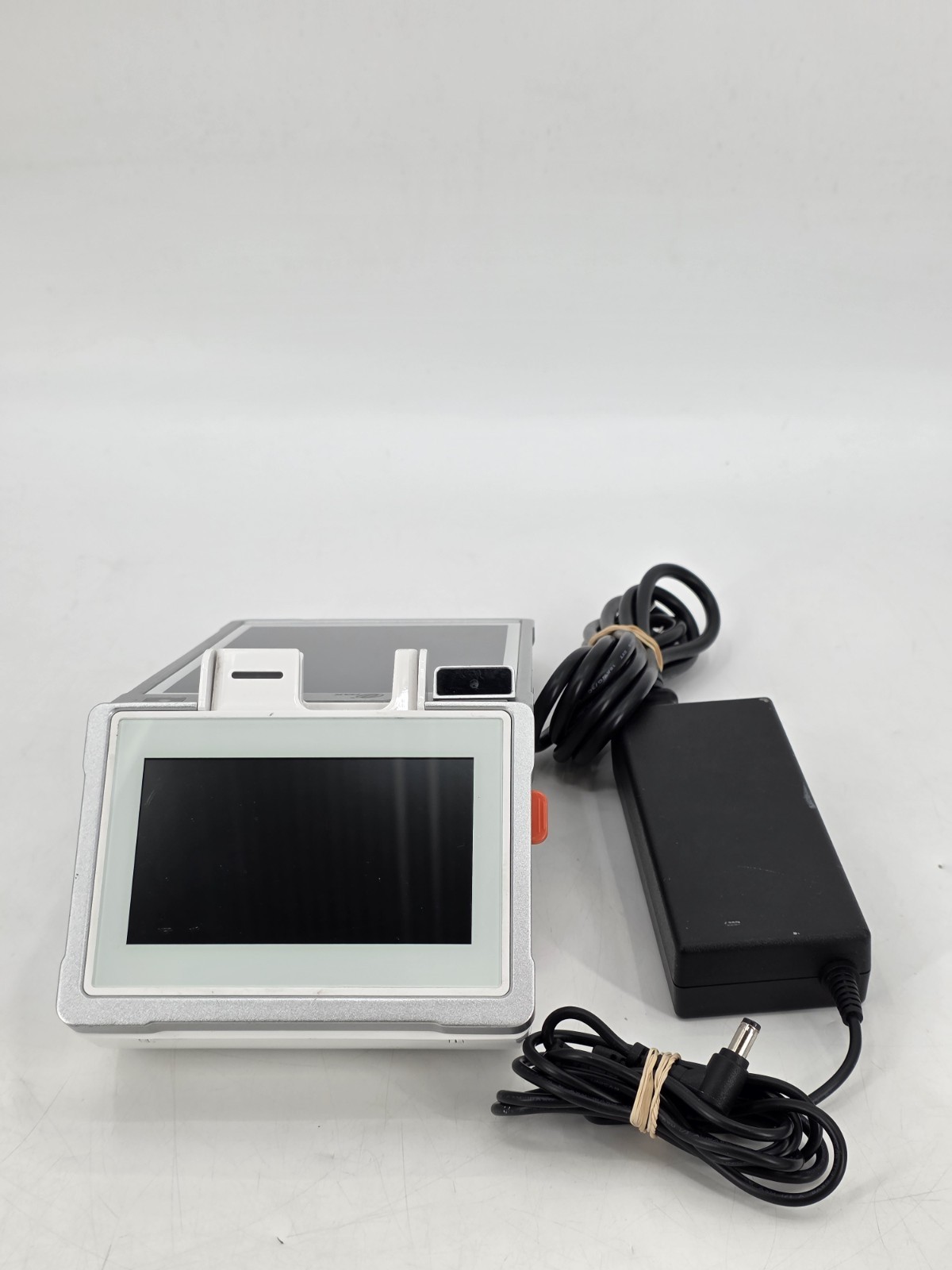 PAX E600 8″ All-In-One Android Terminal E600-A1100-0341-502-EA ~ Factory Reset
