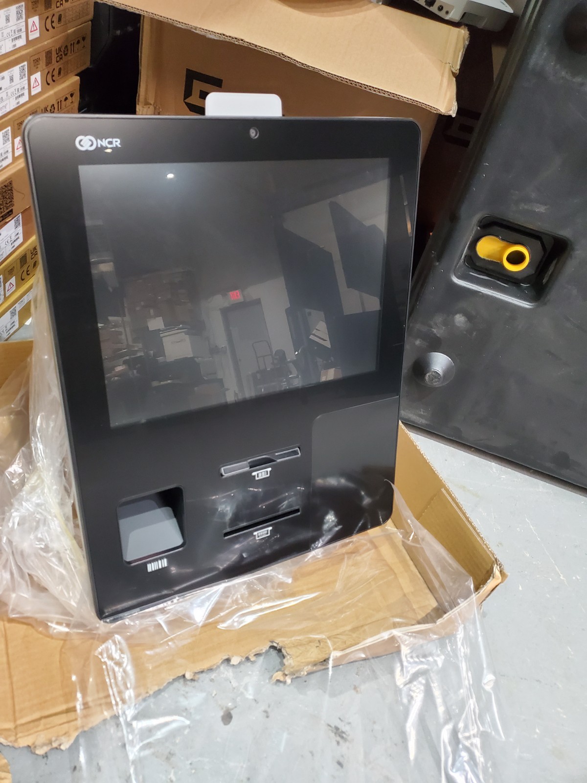 NCR Fastlane SelfServ 90 Kiosk Self Service