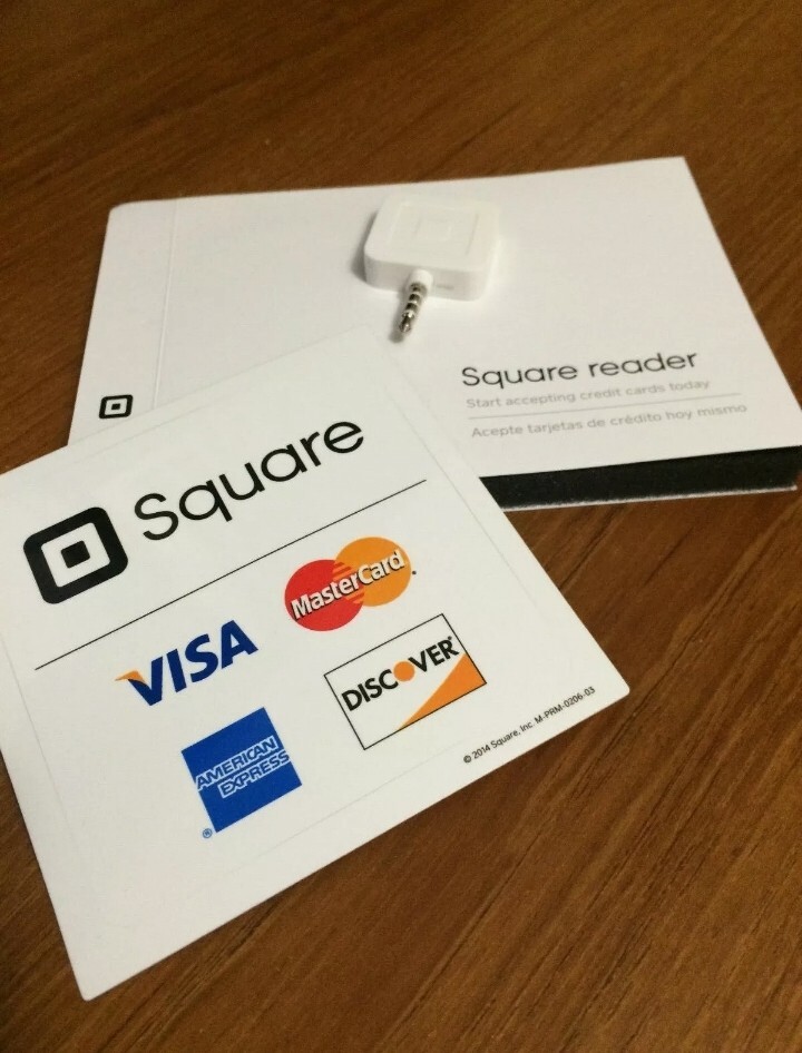 New Square Credit Card Reader for Apple and Android