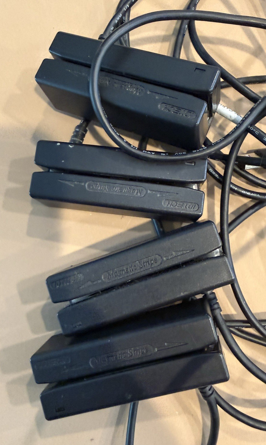 Lot of 4 ~ ID Tech IDMB-334112B USB Wired MagStripe Magnetic Stripe Card Reader