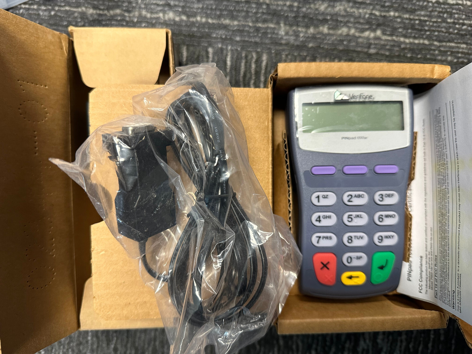 Lot of (2) VeriFone PINPad 1000SE Pin Pad – New with com port cable and power