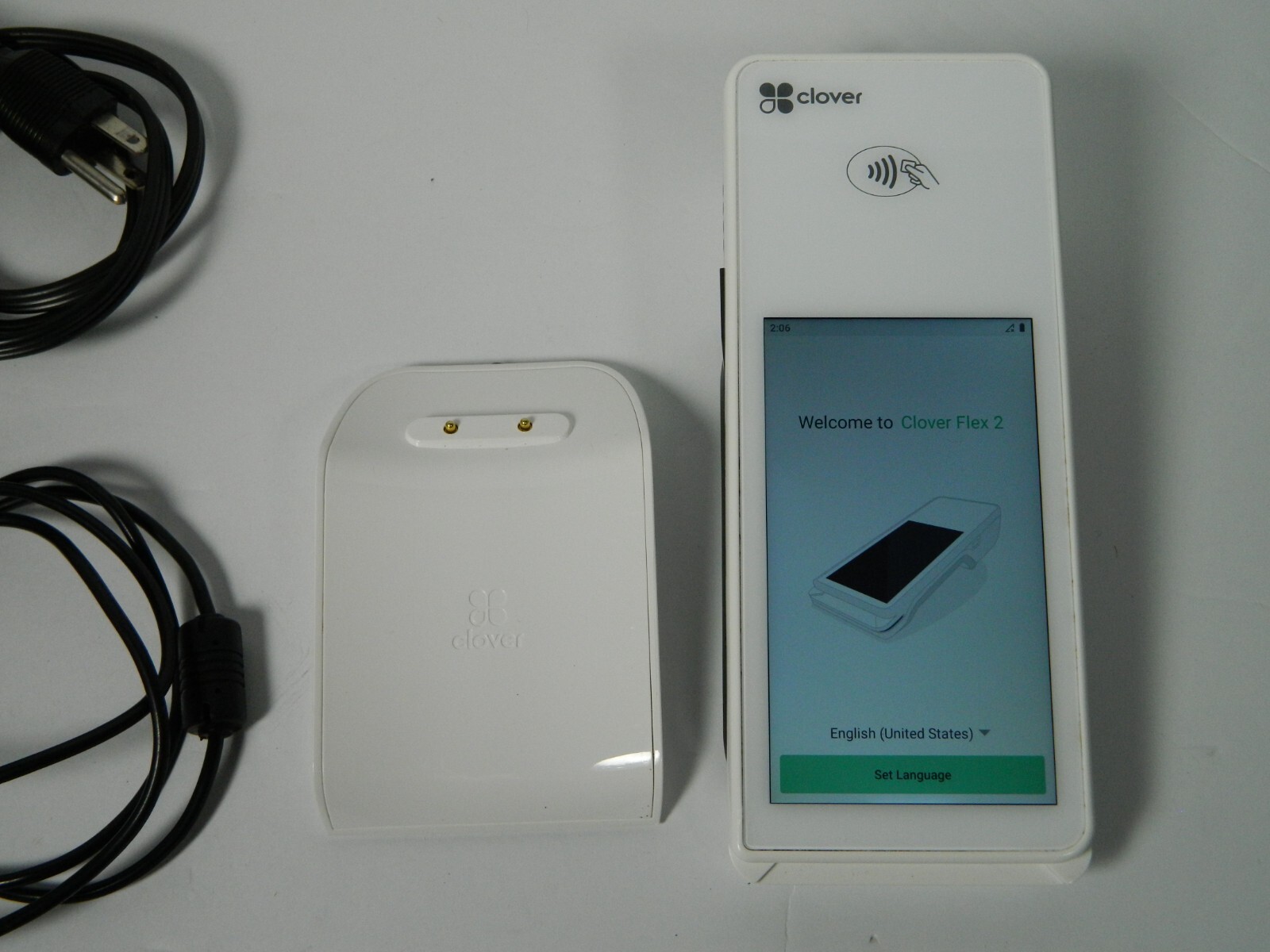 Clover Flex 2 Card Reader POS System + Clover K400 Flex Cradle