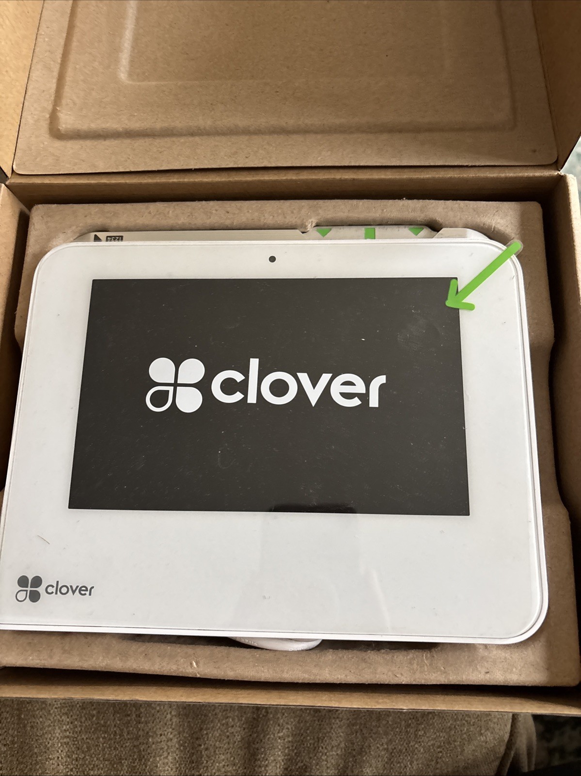 Clover Mini Wi-Fi C300 POS System w/ Triangle Hub and Power Cord