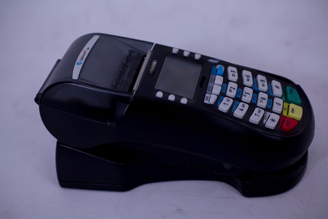Hypercom Optimum M4230 Wireless Credit Card/ Debit Card Terminal GPRS