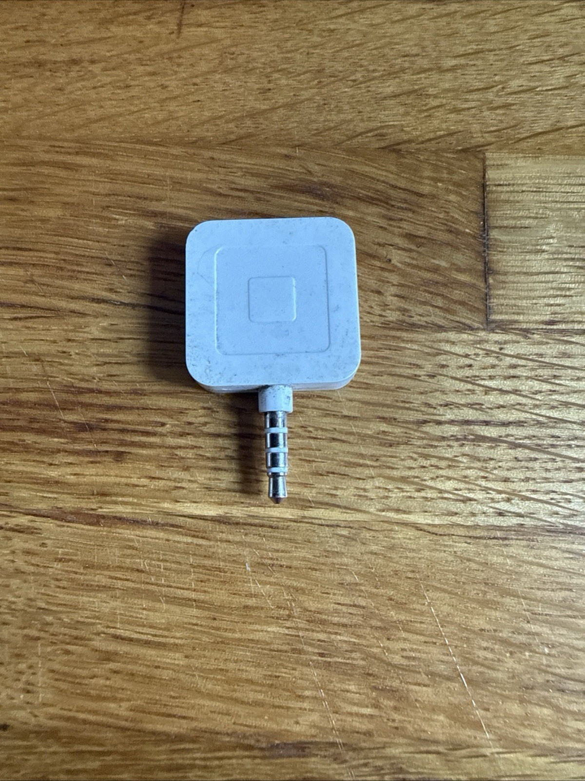 Square – Magstripe Reader with 3.5mm Headphone Connector – White – Pre Owned