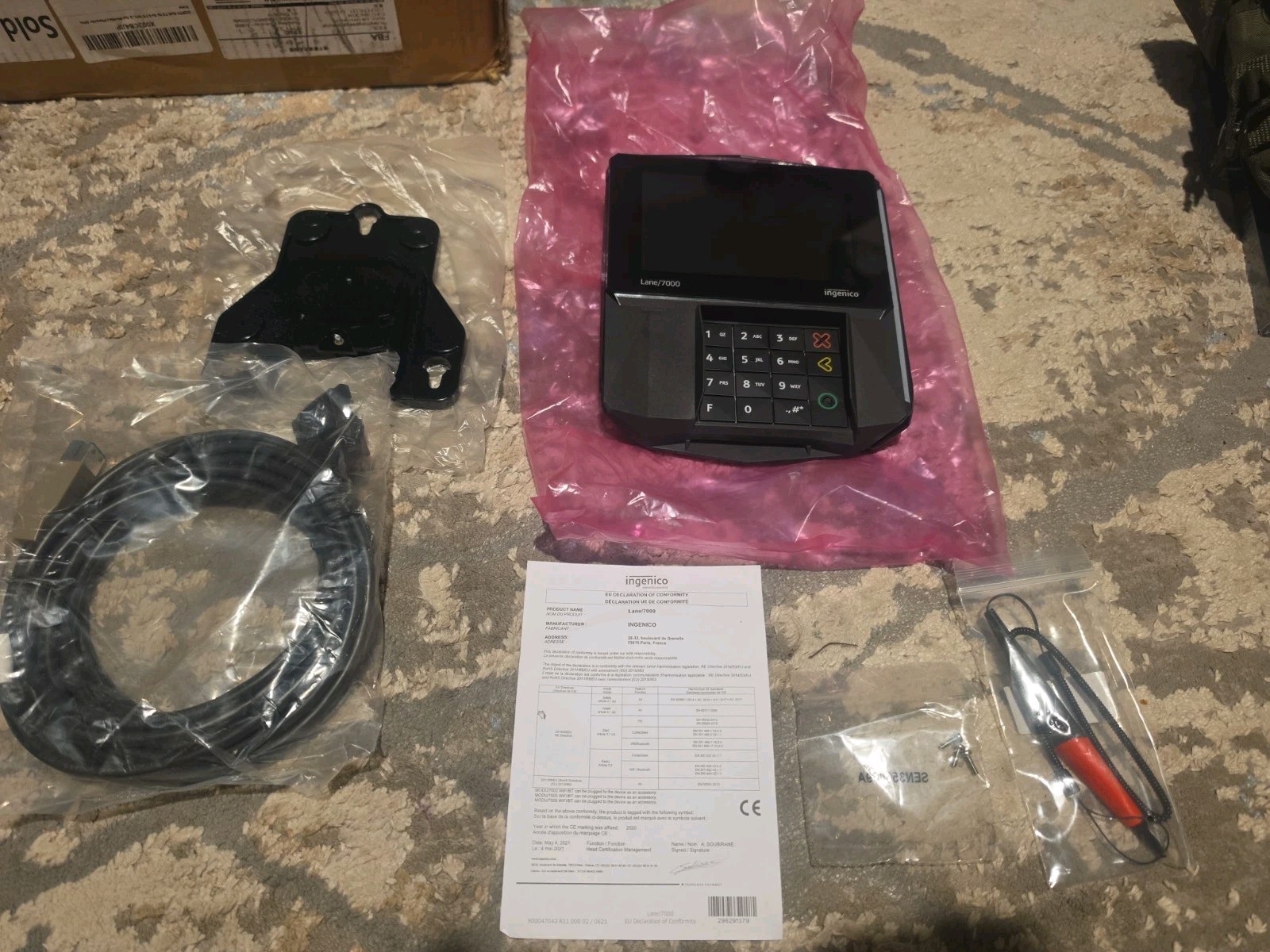 Ingenico Lane 7000 Signature Capture Payment Terminal