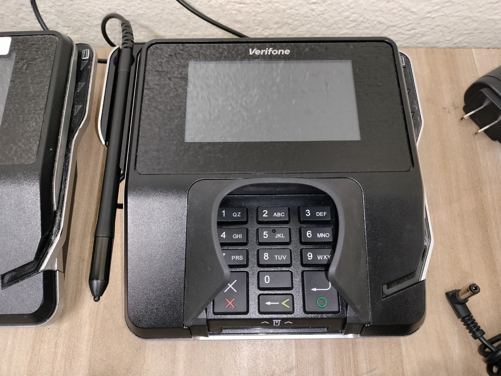 LOT OF 2 – Verifone MX 915 M132-409-01-R M177-409-01-R MX915 CC Pinpad Terminal
