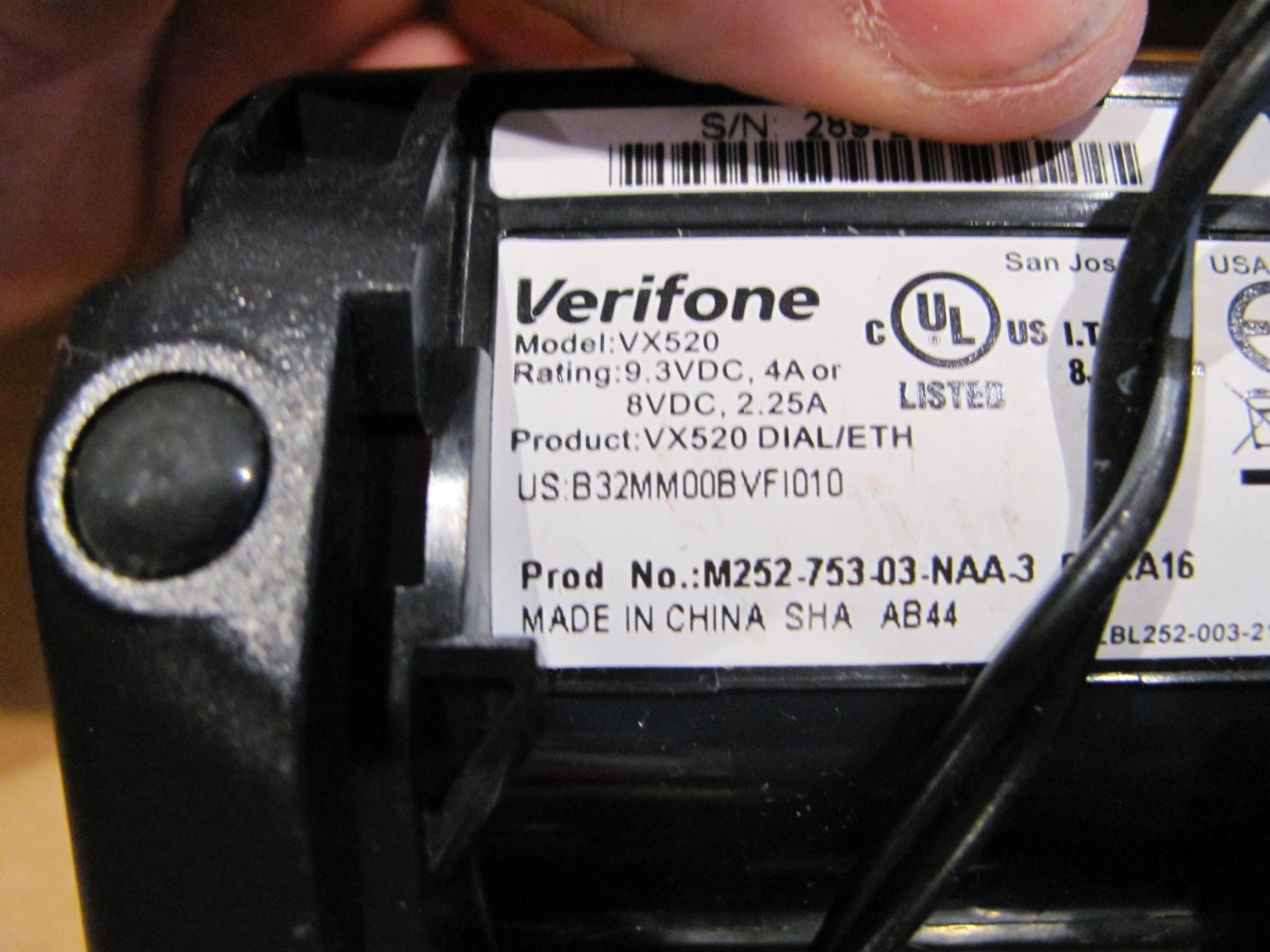 VeriFone VX520 Credit Card Terminal Machine Powers On w/Cords & Box