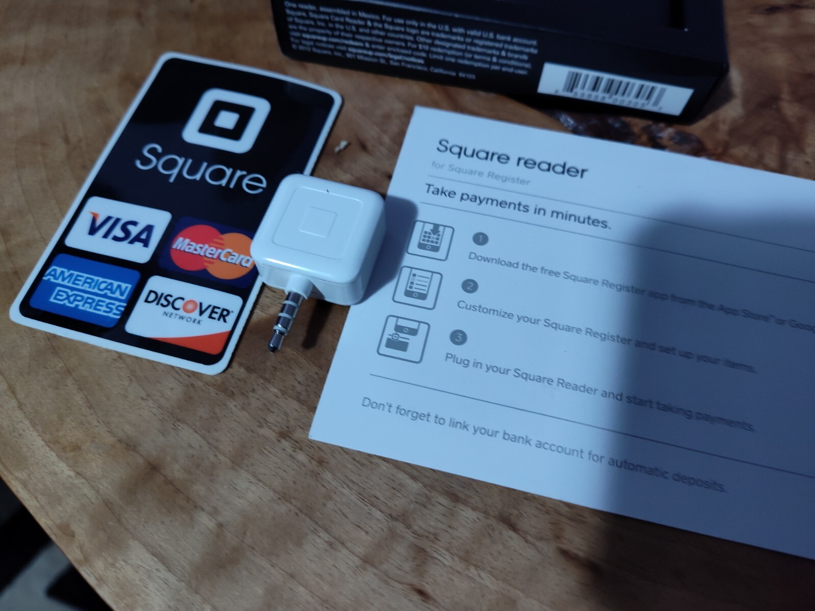 Square RO1G1W/5 Credit Card Reader for Apple and Android Phones