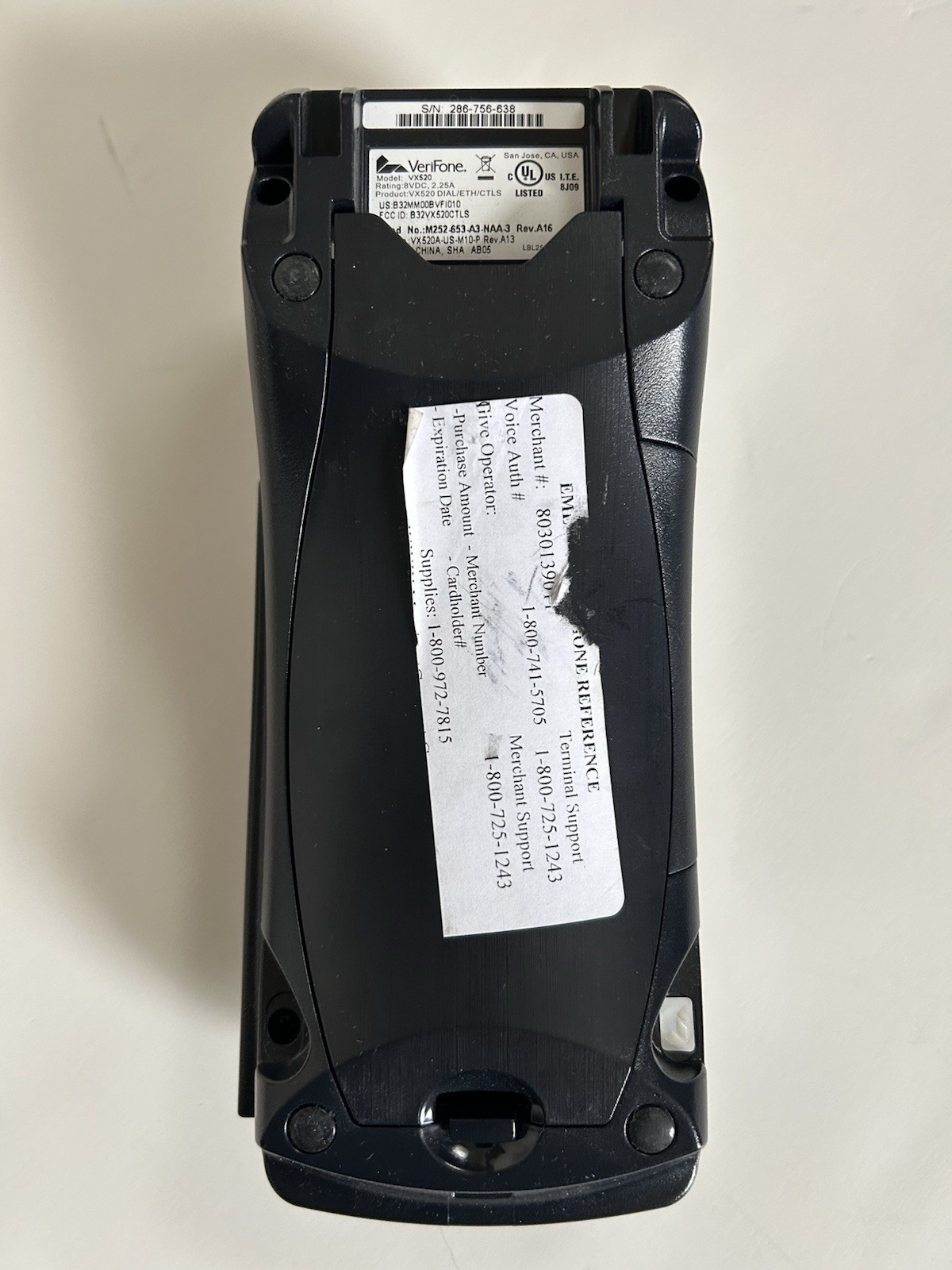 Verifone VX520 CTLS Credit Card Machine with Power Supply and Ethernet Cable