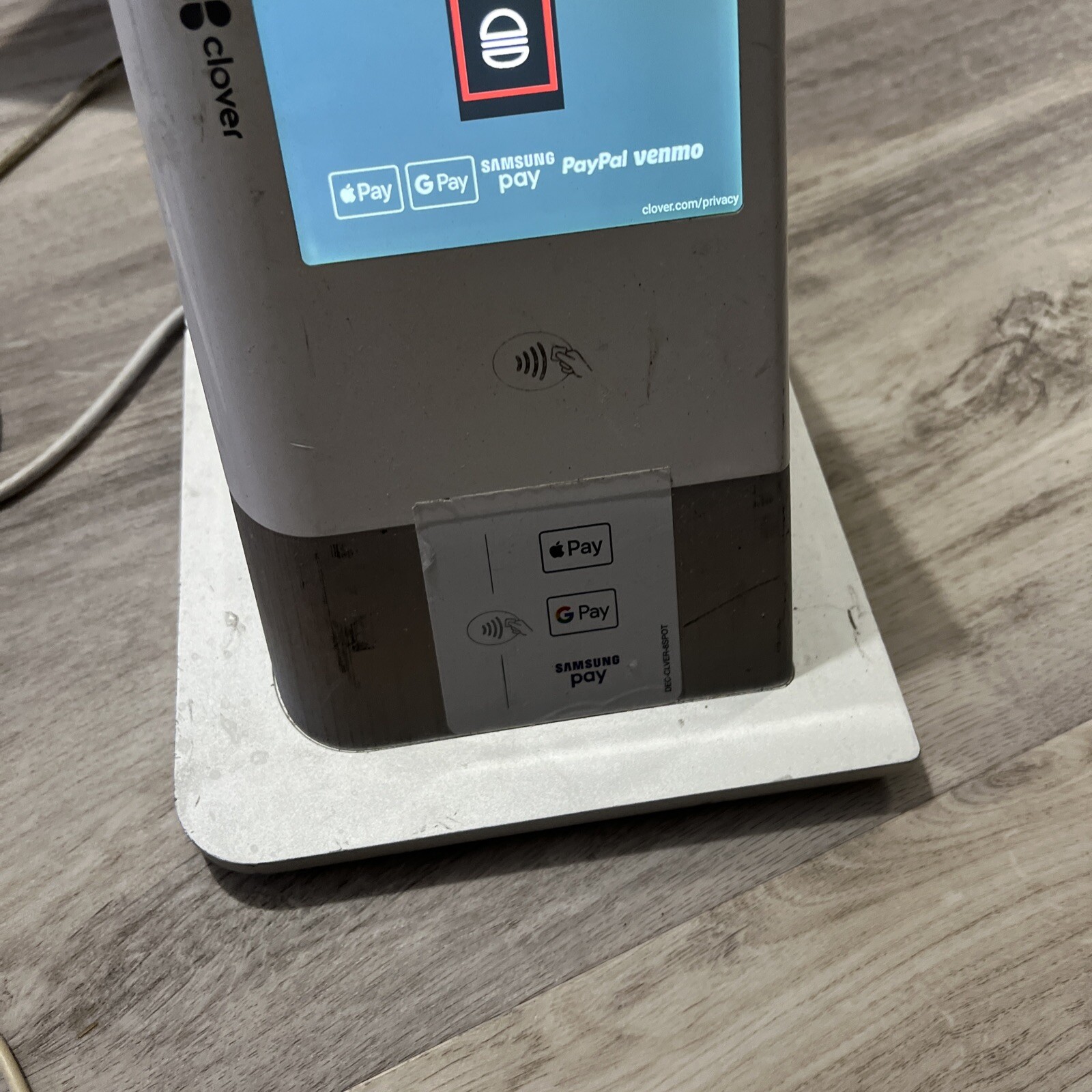 Clover P550 Receipt Printer With Screen Contactless Pay With Hub And Adapter