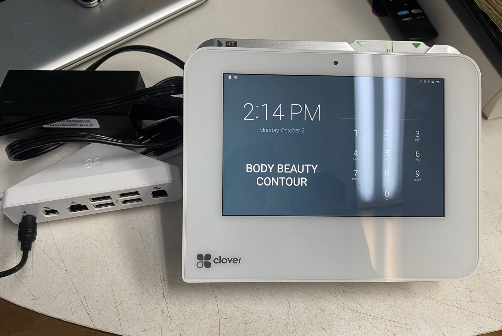 Clover Station Pro Point Of Sale Terminal Hub locked