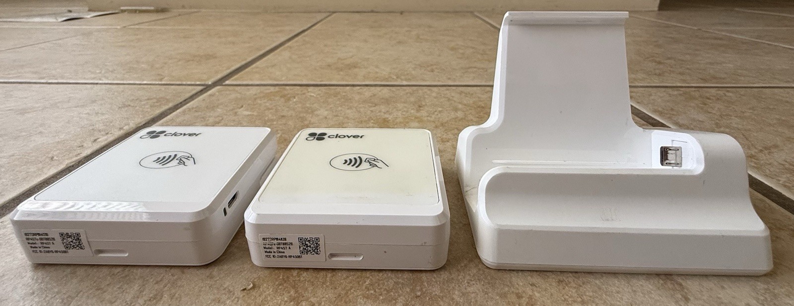 LOT OF 2 Clover GO RP-457 Contactless Card Reader |White | Mobile POS w 1 Dock