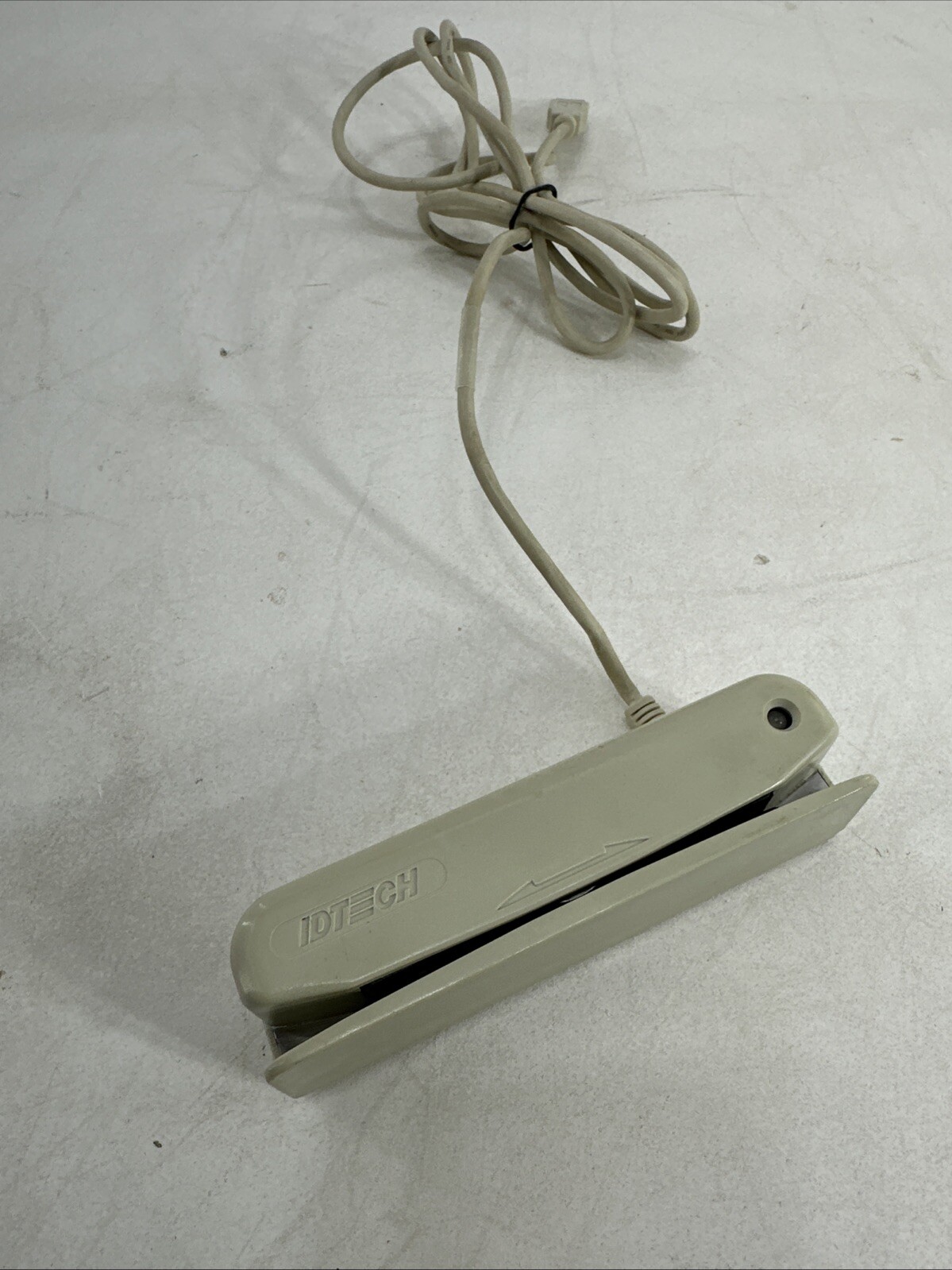 ID TECH MiniMag Magnetic Stripe Reader USB Card Reader WCR3331-33QU