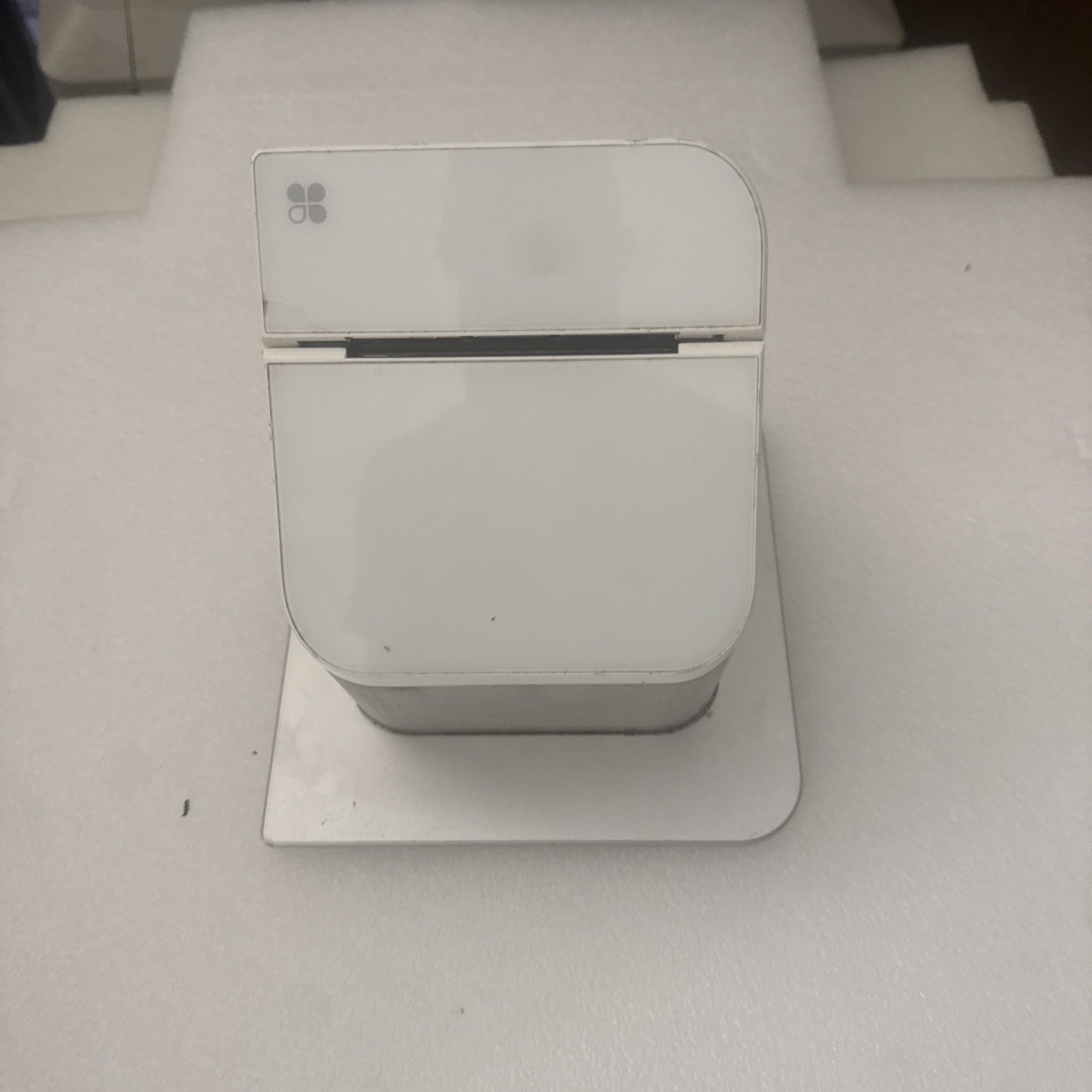 As Is.Clover Station High-Speed Receipt Printer (MODEL:P100) *No Power adapter*