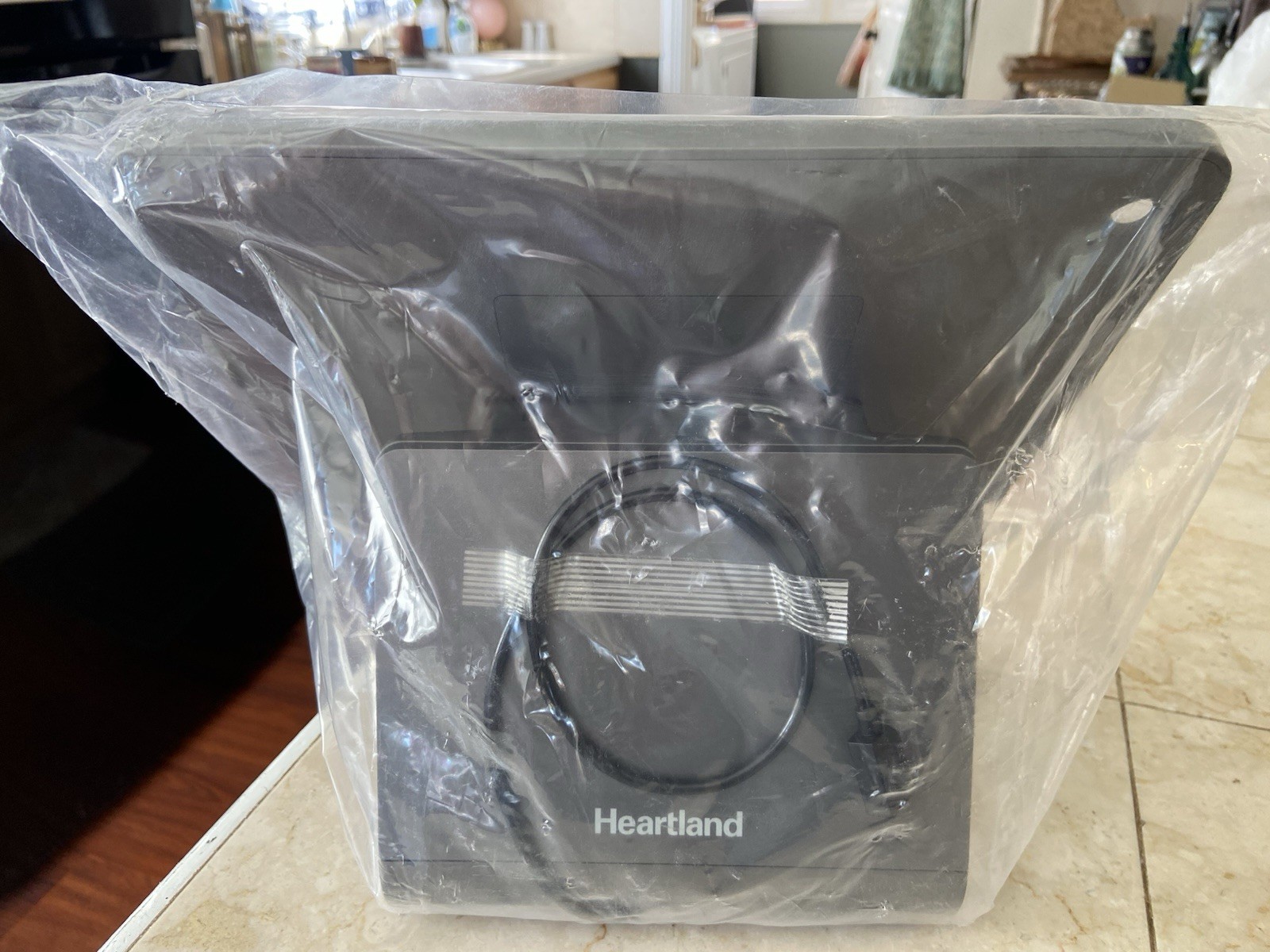 Elo Z10 Heartland iPad Stand – New In Plastic Never Used