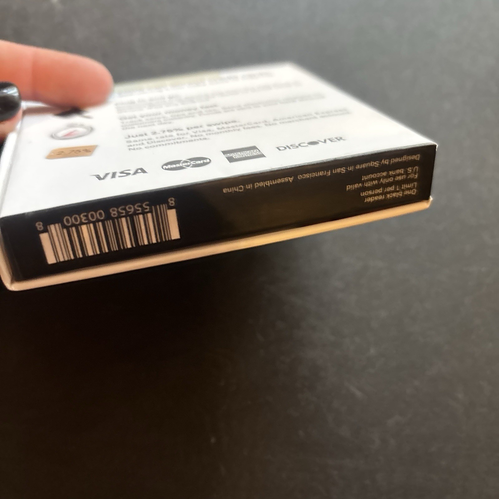 New in Box Square RO1G1W/5 Credit Card Reader for Apple and Android Phones wires