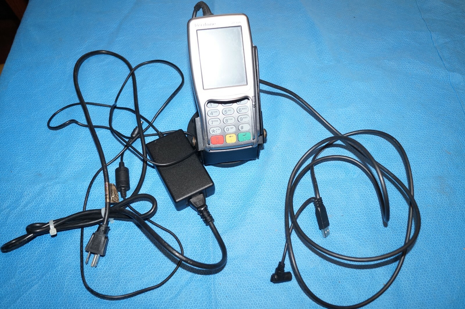 Verifone VX 820 Pin Pad With Power Supply And ENS Swivel Tilt Holder
