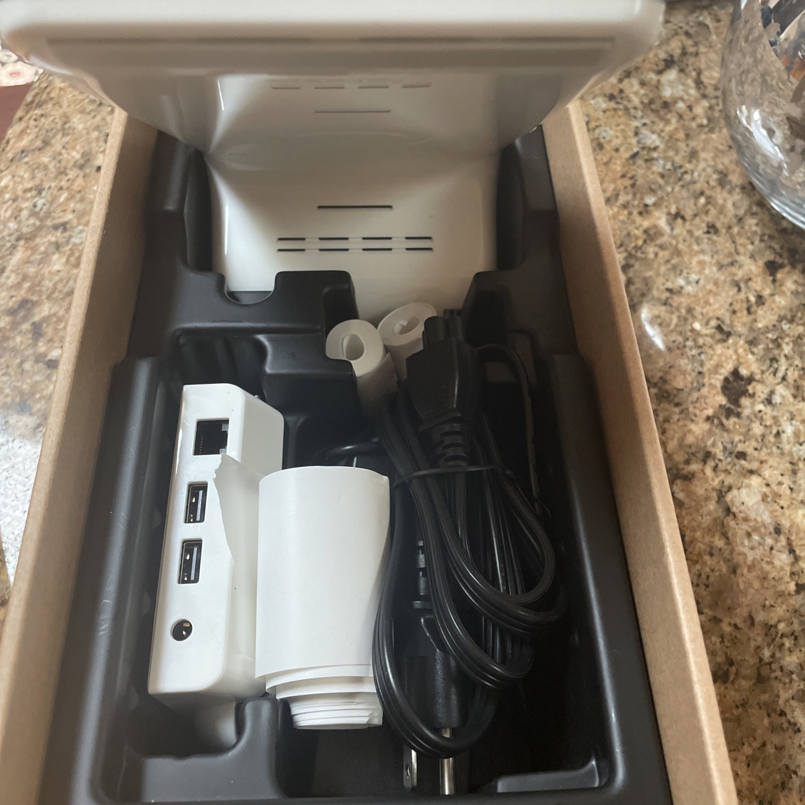 Poynt P3301 Smart Terminal Wireless Credit Card Reader – Preowned