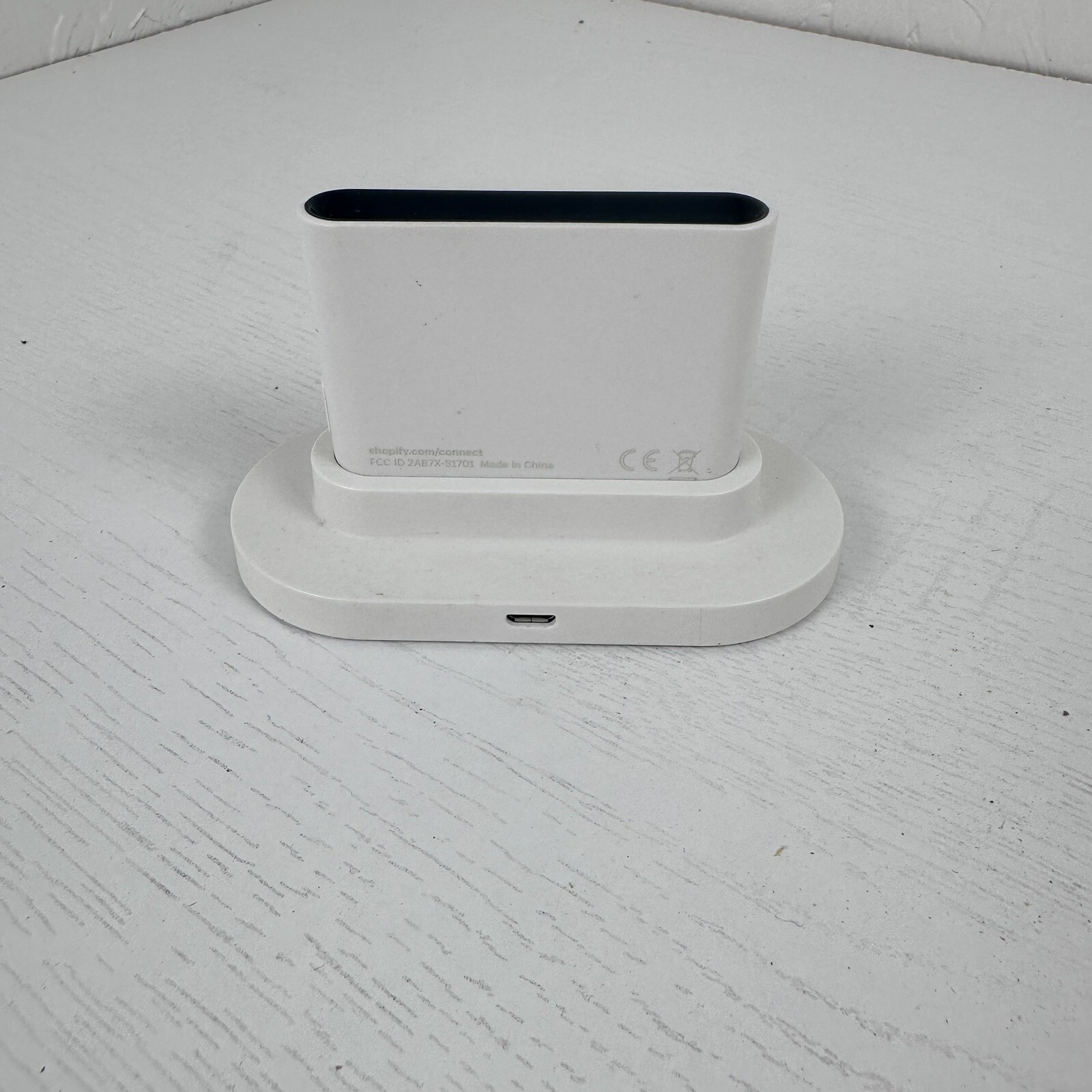 Shopify Chip And Swipe Card Reader Base Case White Point Of Sale POS No USB Cord